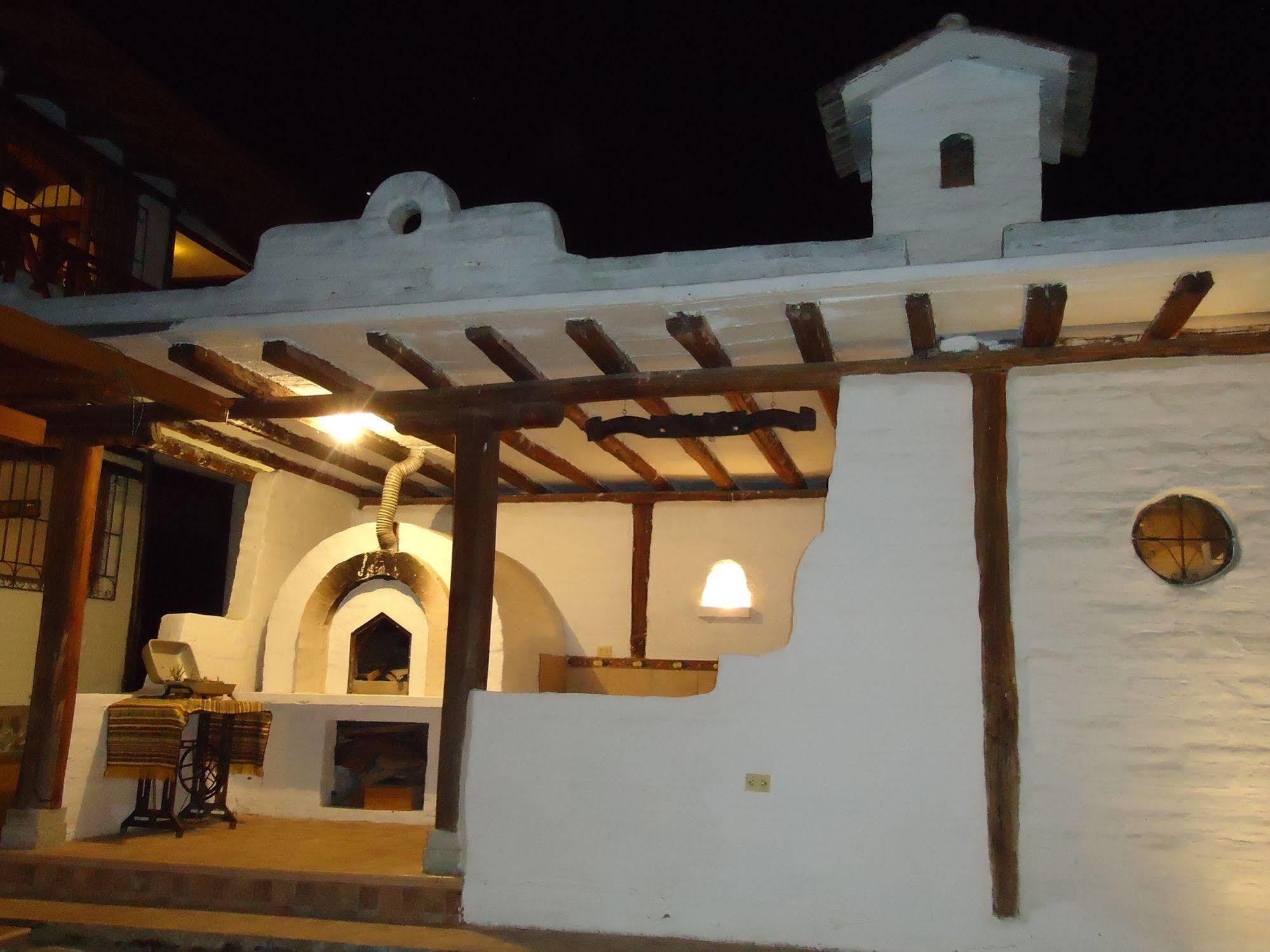 Posada Mirolindo Quito Exterior foto
