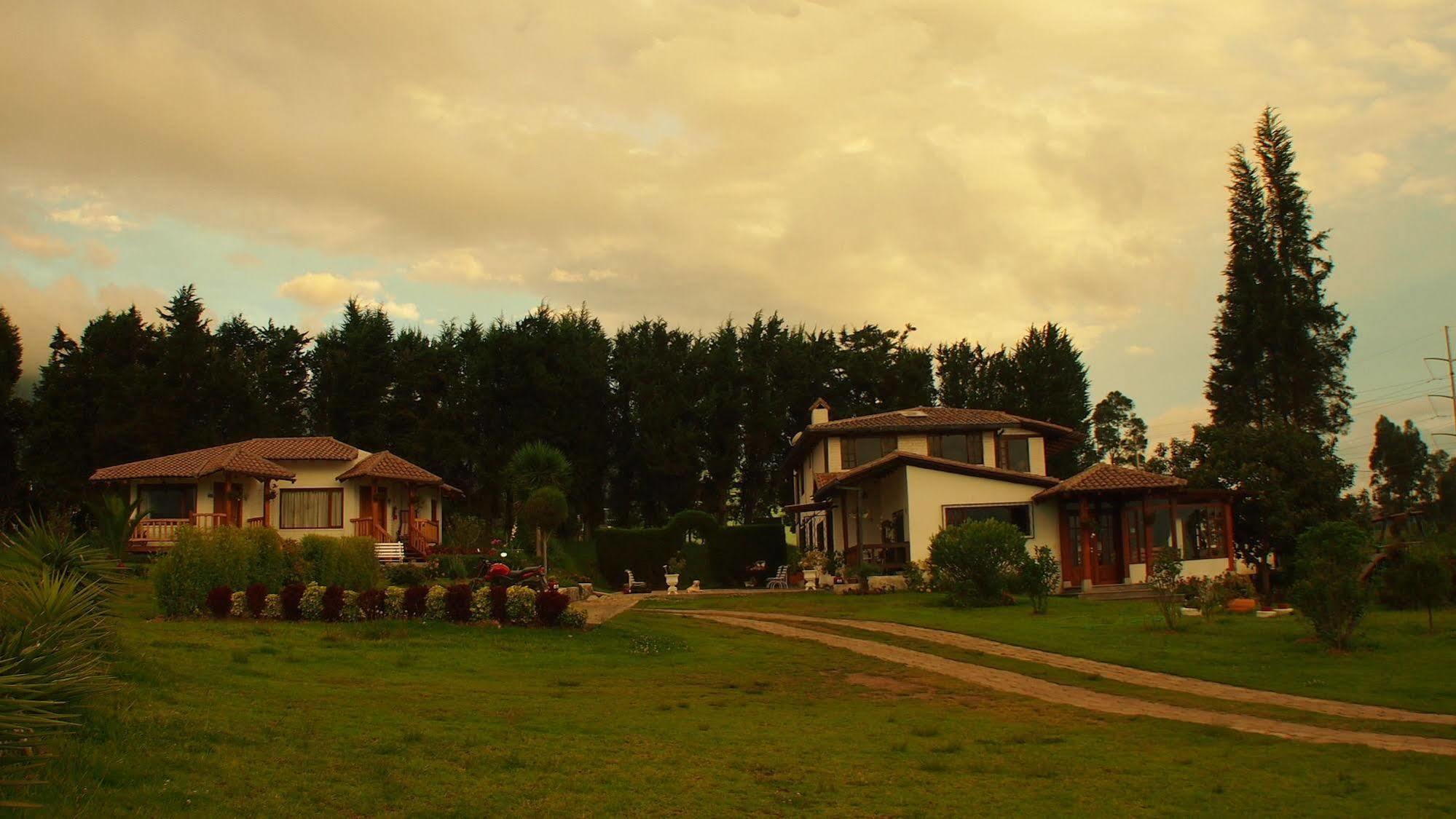 Posada Mirolindo Quito Exterior foto